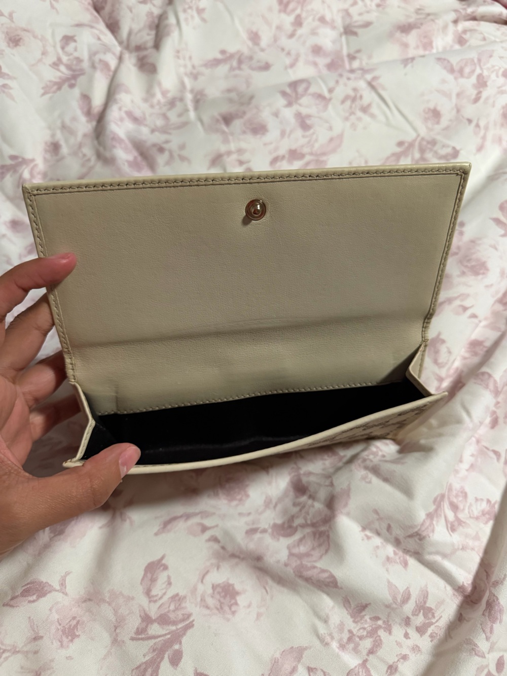 Gucci GG Supreme Canvas Long Wallet Beige and White - Picture 4 of 6